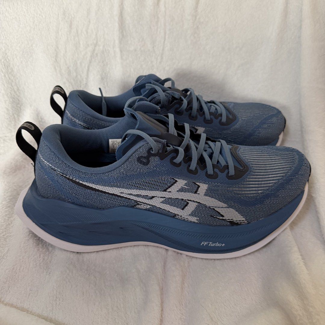 ASICS Superblast 2 – Blue / White (Category: Casual Shoes) located in Santa Cruz. Submitted by vendrenee (Listing ID 1465962934, Image 2). Description: ASICS Superblast 2 💙 ASICS Superblast 2 – Blue / White Men’s US 9 / 27cm 🇯🇵 Bought in Japan ✨ Preloved – very good condition 📦 No original box.