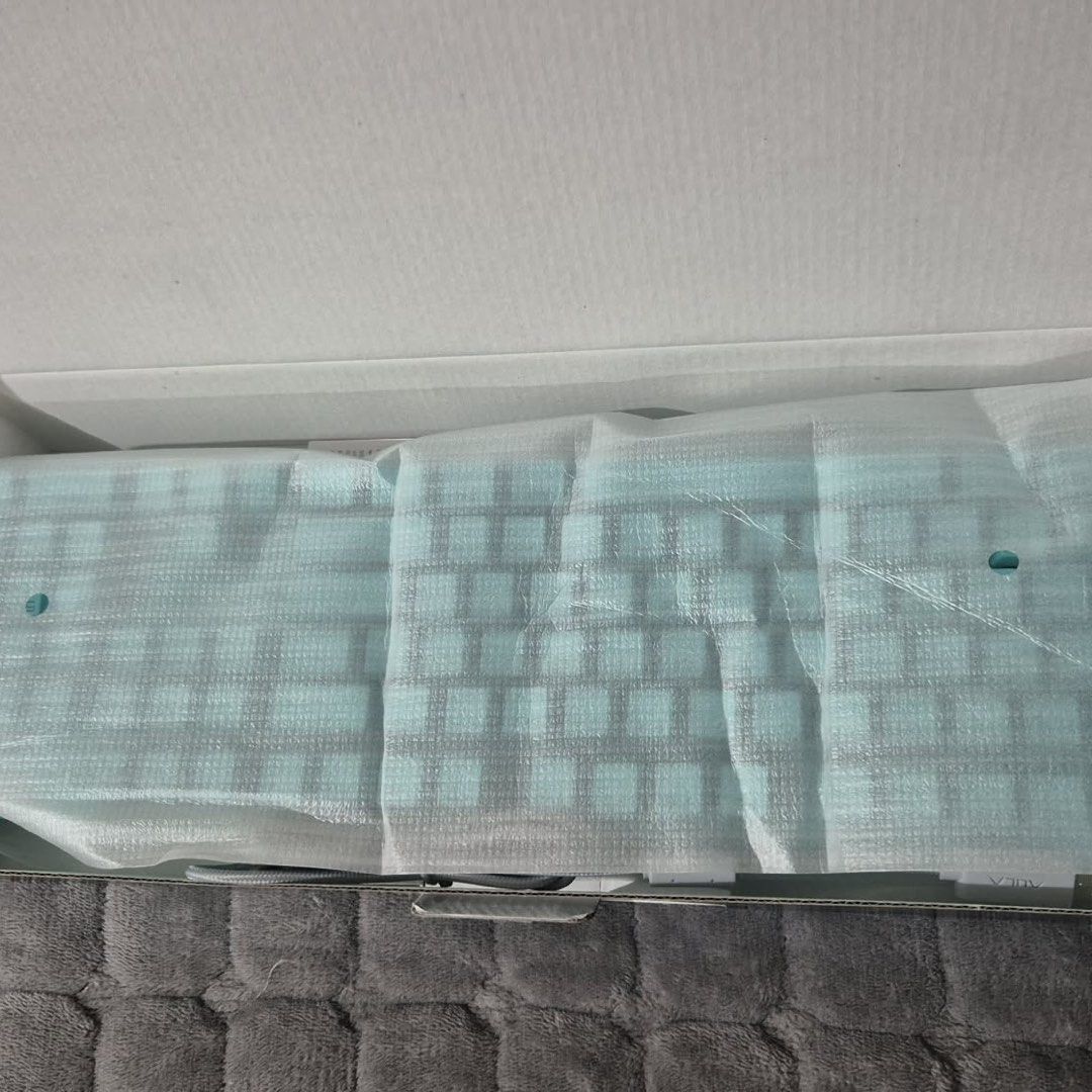 AULA S2022 Mechanical Gaming Keyboard (Category: Computer Keyboard) located in Quezon City. Submitted by yoondeclutters (Listing ID 1465964919, Image 3). Description: AULA S2022 Mechanical Gaming Keyboard Brand new. Never used. Got it as a freebie for buying new laptop at GameXtreme. Comes with box! Price is slightly negotiable. Loc: Fairview, Quezon City.