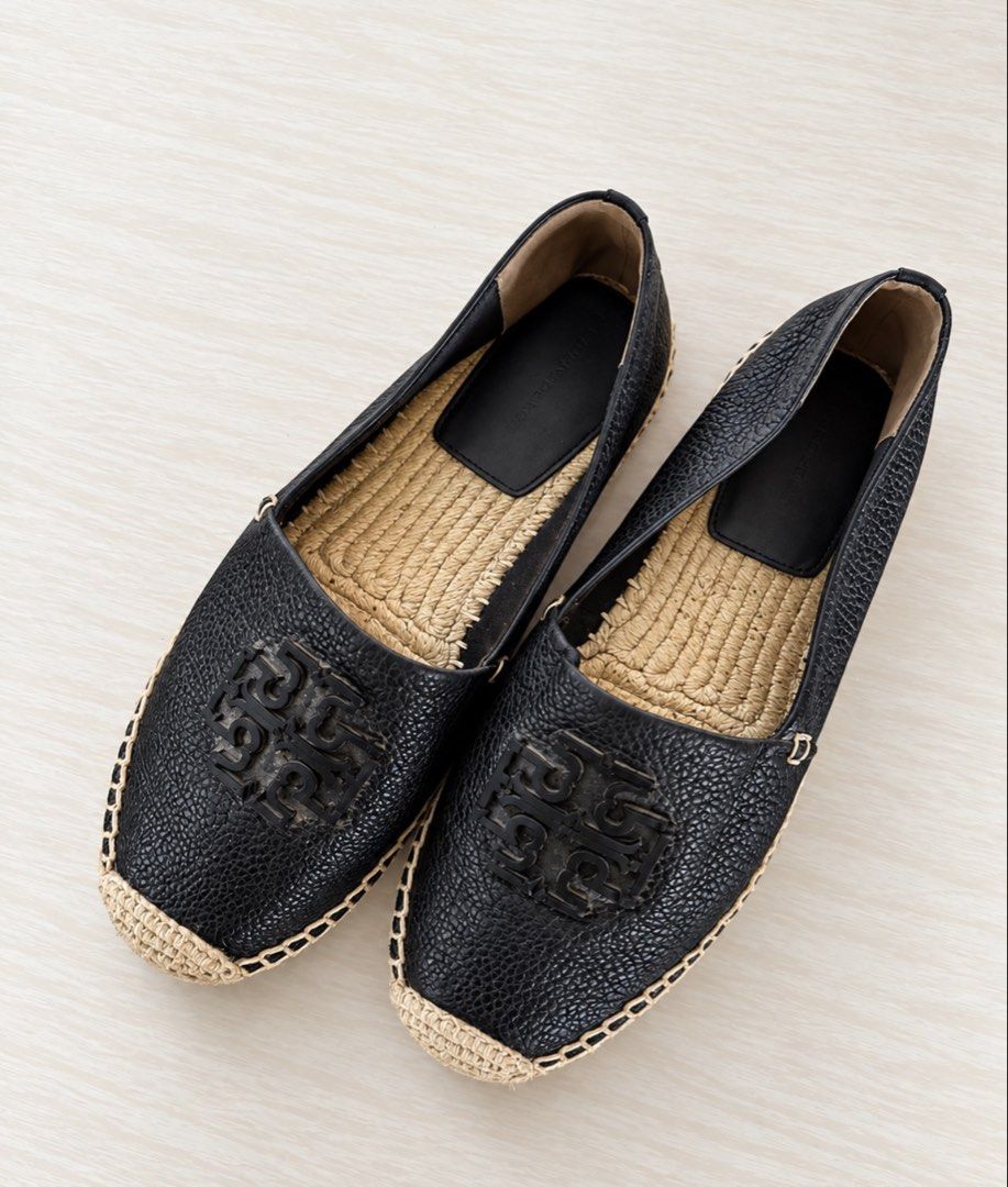 Aunthentic Tory Burch Espadrille (Category: Flats & Sandals) located in General Santos City (Dadiangas). Submitted by jaqs87 (Listing ID 1466001928, Image 2). Description: No box From US Size 7 .