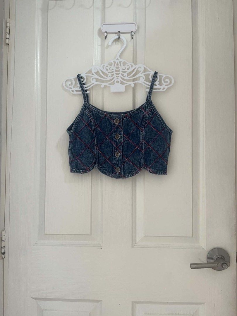 Authentic Chanel 2022 Coco Beach Collection Blue Denim Top (Category: Luxury Apparel) located in Muntinlupa City. Submitted by thevintageeditbyashley (Listing ID 1466001225, Image 3). Description: -Authentic and complete with tags -Size is small, fits up to semi medium -No flaws Chanel, Chanel Coco Beach, Chanel denim, Chanel vintage, Chanel runway, Chanel resort wear, Chanel beachwear, designer denim, luxury denim, designer top, luxury fashion, 