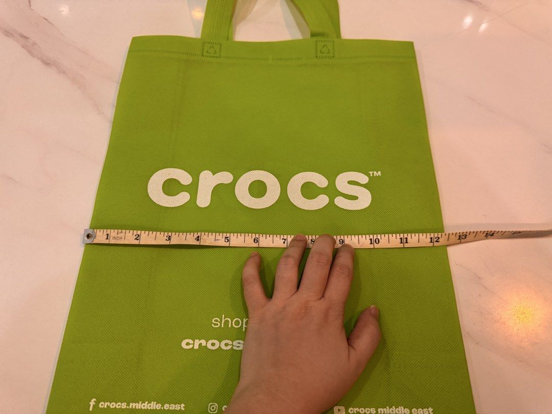 Authentic Crocs Tote Bag-Declutter (Category: Looking For) located in Mexico. Submitted by hayascentph (Listing ID 1466043685, Image 3). Description: *For Declutter *Mode of payment Gcash/Maya Wallet *Delivery Fee to be shouldered by buyer *We ship Nationwide *Courier JNT or LBC cash on delivery, Cash on pick up in nearest LBC branch Need a new scent? Follow my Facebook page for perfume finds! Facebook Page: Haya Scent Carousell: hayascentph Oper