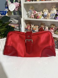 (Category: ) located in . Submitted by kiksy.closet (Listing ID 1465954210, Image 1). Description: .