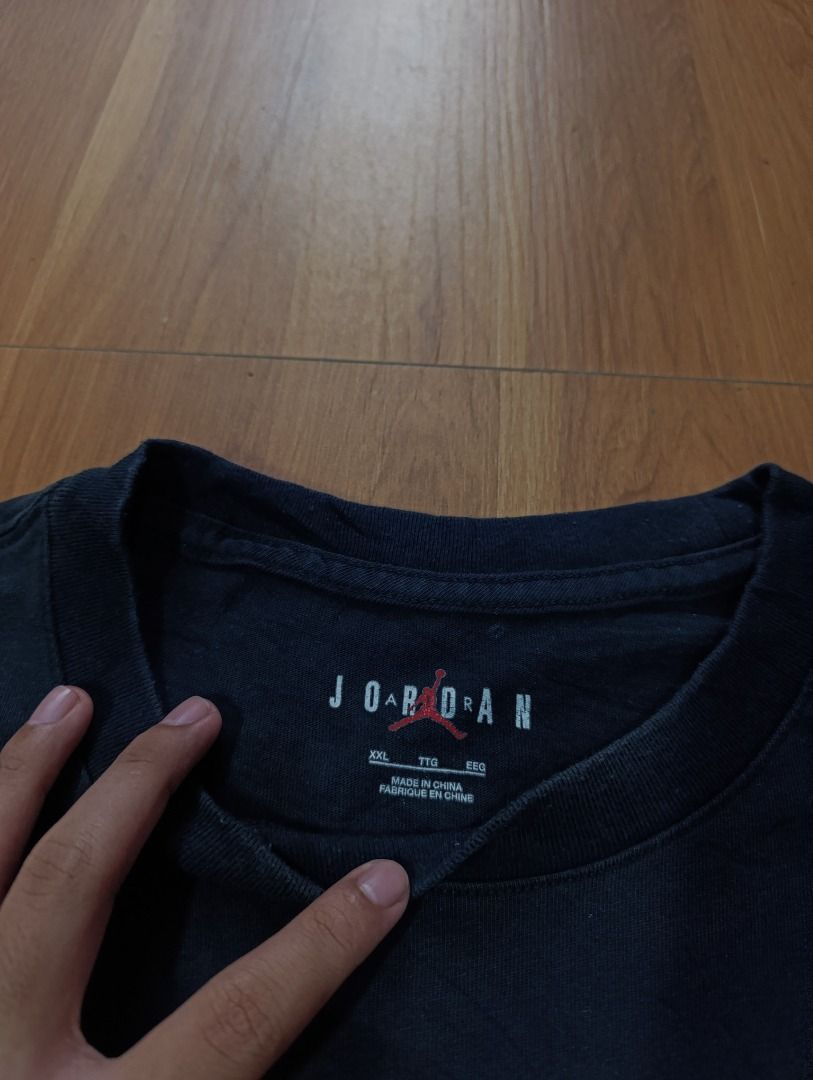 Authentic Jordan Banned Tshirt (Category: Tshirts & Polo Shirts ) located in Bulacan. Submitted by koritooo (Listing ID 1466026238, Image 3). Description: Authentic Jordan Banned Tshirt Good as new no issue Complete tags/ Wash tags Size XXL Dimensions: 23 Width 28 Length Color rate: 10/10.