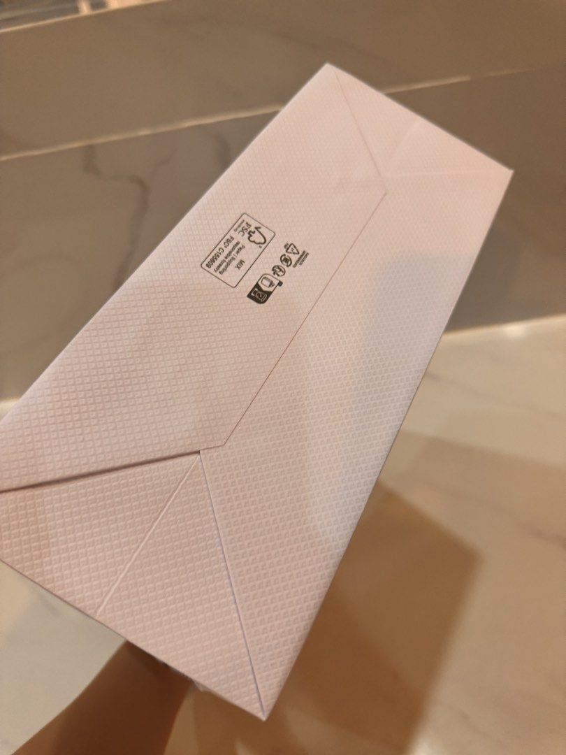 Authentic Lacoste Paper Bag- Declutter (Category: Looking For) located in Mexico. Submitted by hayascentph (Listing ID 1466053804, Image 3). Description: *Declutter *Mode of payment Gcash/Maya Wallet *Delivery Fee to be shouldered by buyer *We ship Nationwide *Courier JNT or LBC cash on delivery, Cash on pick up in nearest LBC branch Need a new scent? Follow my Facebook page for perfume finds! Facebook Page: Haya Scent Carousell: hayascentph Oper