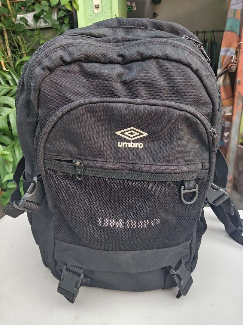 Authentic Umbro backpack (Category: Backpacks) located in Malolos. Submitted by shoptokyothrift (Listing ID 1466047119, Image 3). Description: Authentic Umbro Backpack.