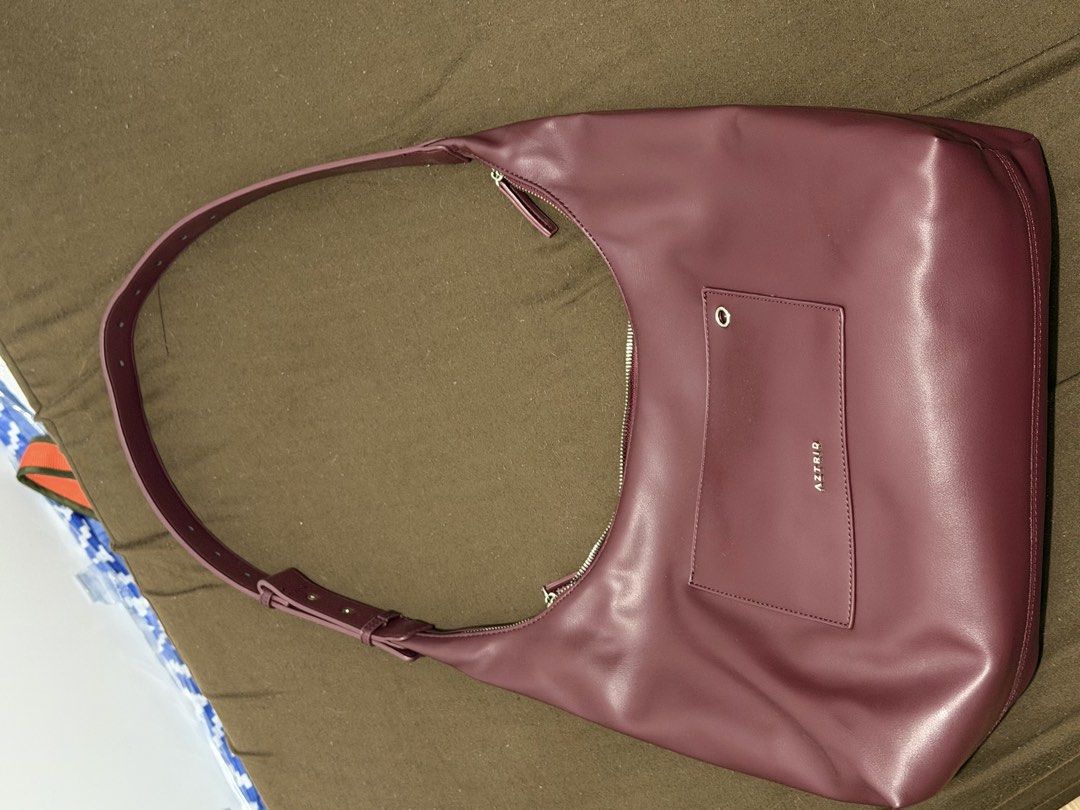 AZTRID Large Crossbody Hobo (Category: Cross-body Bags) located in Mandaluyong City. Submitted by aauuiiuu10 (Listing ID 1466113078, Image 1). Description: This is UNUSED, i got it for 1,349 just opened it and didn’t like the color Redox. It’s also too big for my liking. Now it’s just hanging in my coat hanger. Can do lalamove/grabex/j&t shipping .