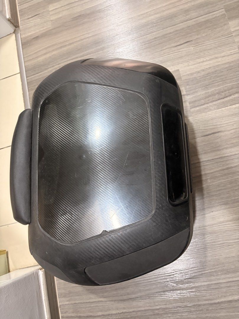 Back box (Category: Motorcycle Accessories) located in Singapore. Submitted by ykm23 (Listing ID 1465979331, Image 3). Description: - Type: Motorcycle back box / storage case - Color: Black with carbon-fiber texture top lid - Features: Large and spacious interior for helmets or gear, includes internal security straps - Note: Sale is for the box only (base plate not included) - Condition: Pre-loved, functional, with normal signs of usage - Pickup 