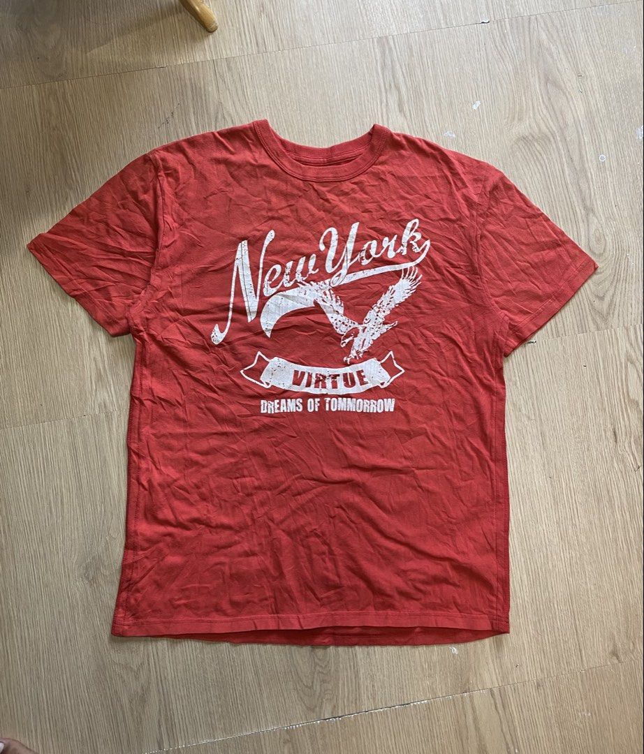 Back number new york (Category: Tshirts & Polo Shirts ) located in Zamboanga. Submitted by ak.hunt (Listing ID 1466052775, Image 1). Description: Size medium Dimes: Width pit to pit 21 Length 28 Condition good issue hairline crack print Pm📩 .
