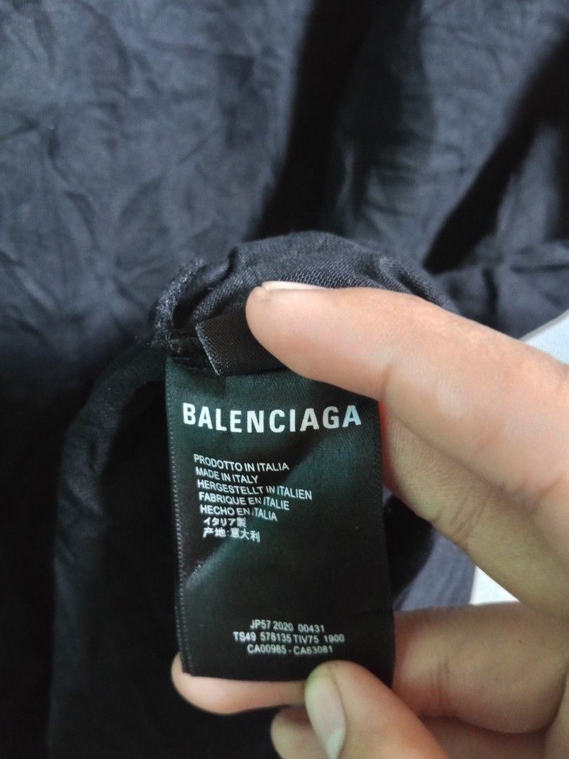 Balenciaga (Category: Announcements) located in Lingayen. Submitted by mjaymerin (Listing ID 1465972447, Image 3). Description: ▪️Balenciaga ▪️DIMES:26/31 ▪️COLOR RATE:9.5/10 ▪️CONDITION:9.5/10 ▪️ISSUE:NEEDWASH.