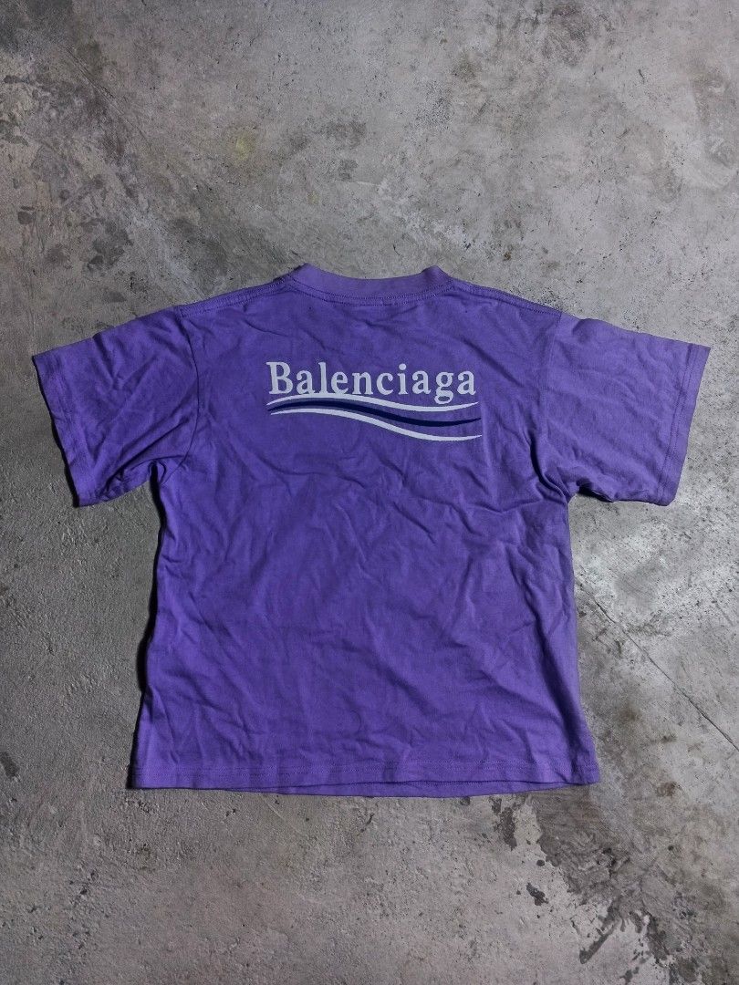 Balenciaga campaign logo crop top (Category: Shirts) located in Daraga. Submitted by trippythrifter (Listing ID 1465986361, Image 2). Description: need wash only embroidered design.