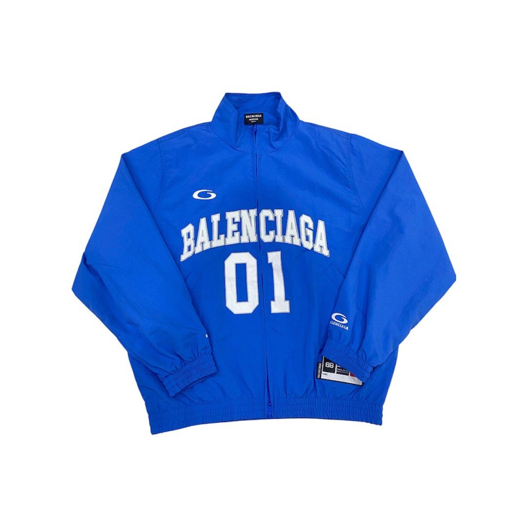 BALENCIAGA WIND BREAKER JACKET (Category: Coats, Jackets and Outerwear) located in Manila. Submitted by brndn.rgld (Listing ID 1466137736, Image 1). Description: Width: 27 Length: 27 Like new condition No issue Pwede pang alis dm me ur sure offer📲.