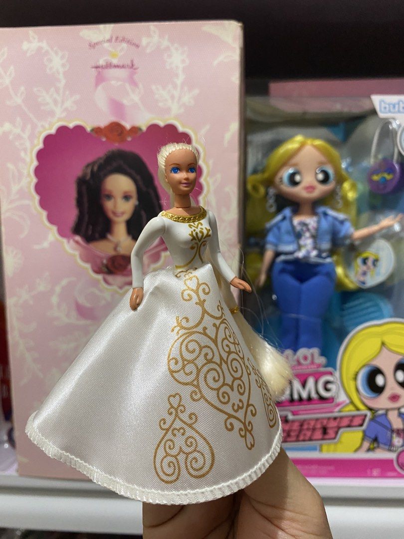1996 Rapunzel Barbie (Category: Kids Toys) located in Las Pinas. Submitted by sherylandmargaux (Listing ID 1465999487, Image 2). Description: .