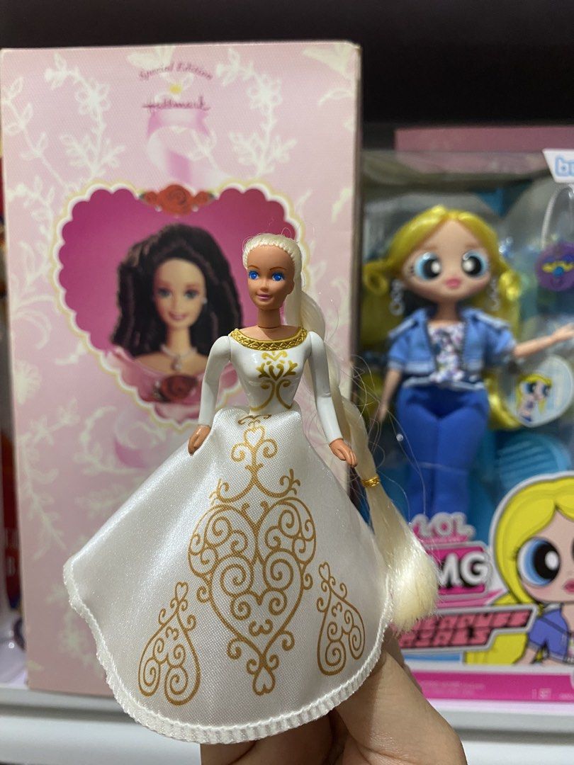 1996 Rapunzel Barbie (Category: Kids Toys) located in Las Pinas. Submitted by sherylandmargaux (Listing ID 1465999487, Image 1). Description: .