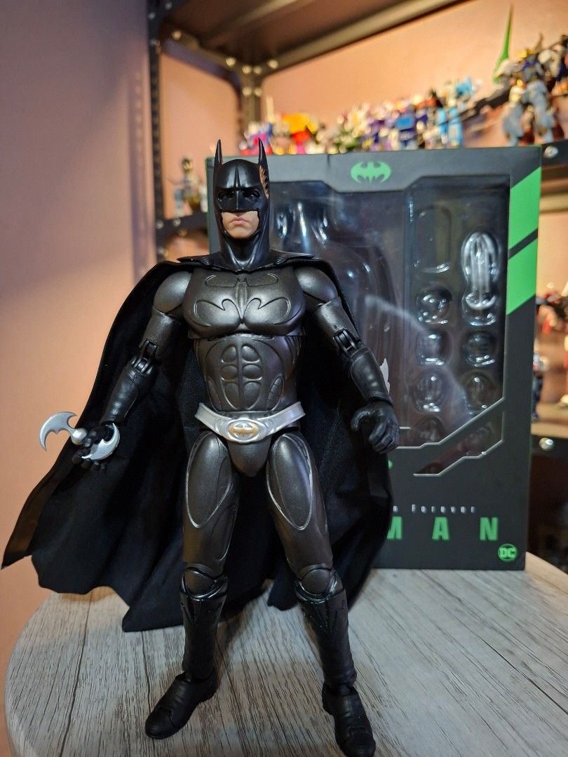Beast kingdom batman (Category: Action & Battle Toys) located in Manila. Submitted by ryanam (Listing ID 1466153985, Image 1). Description: mib.