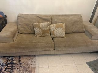 (Category: ) located in . Submitted by lilsista (Listing ID 1466088146, Image 1). Description: .