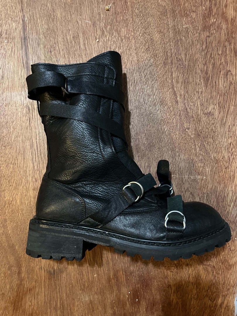BLACK LEATHER TANKER BOOTS (Category: Boots) located in Manila. Submitted by krisco999 (Listing ID 1466120113, Image 2). Description: SIZE- 8 (42) • ᴄᴏʟᴏʀ ʀᴀᴛᴇ: 10/10 • ᴄᴏɴᴅɪᴛɪᴏɴ: 10/10 ᴄᴏʟᴏʀ ᴍᴀʏ ᴠᴀʀʏ ᴅᴜᴇ ᴛᴏ ʟɪɢʜᴛɴɪɴɢ ɪꜱꜱᴜᴇ📌: NO ISSUE ᴘʀɪᴄᴇ: 2200 + ꜱʜɪᴘᴘɪɴɢ ꜱʜɪᴘᴘɪɴɢ ᴏᴘᴛɪᴏɴ🚚: - ꜱʜɪᴘ ᴠɪᴀ ᴊɴᴛ - ʟᴀʟᴀᴍᴏᴠᴇ, ᴘʟᴇᴀꜱᴇ ʙᴏᴏᴋ ᴠɪᴀ ʟᴀʟᴀᴍᴏᴠᴇ ʏᴏᴜʀꜱᴇʟꜰ ᴀɴᴅ ꜱᴇᴛᴛʟᴇ ᴛʜᴇ ᴘᴀʏᴍᴇɴᴛ ꜰɪʀꜱᴛ ʙᴇꜰᴏʀᴇ ꜱᴇɴᴅɪɴɢ ᴛʜᴇ ᴅᴇᴛᴀɪʟꜱ.