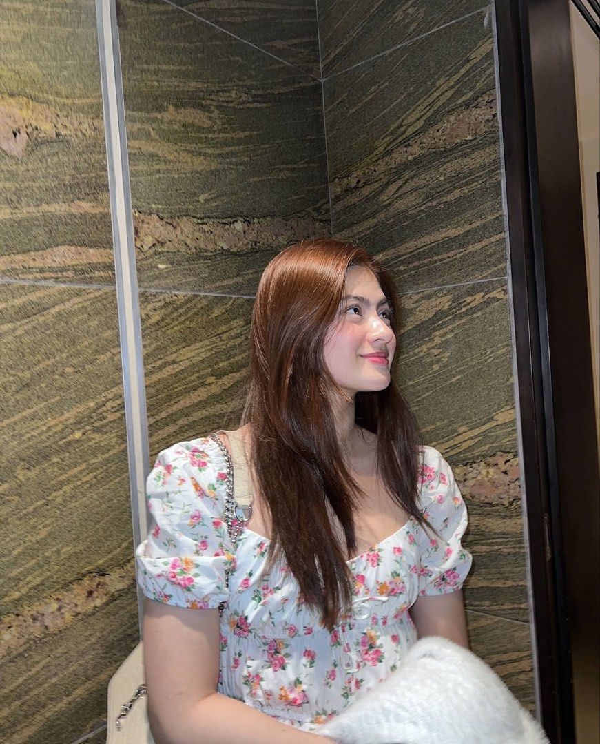 Bershka — Floral Dress (Category: Dresses) located in Manila. Submitted by summerdeclutters (Listing ID 1466015209, Image 2). Description: 🪷 Fits XS–S 🪷 Worn only once 🪷 Bought in Dubai 🇦🇪 🪷 Excellent condition 🪷 Flattering fit & easy to style 🪷 Perfect for dates, brunch & special occasions 🪷 Open to negotiations! 💌 .
