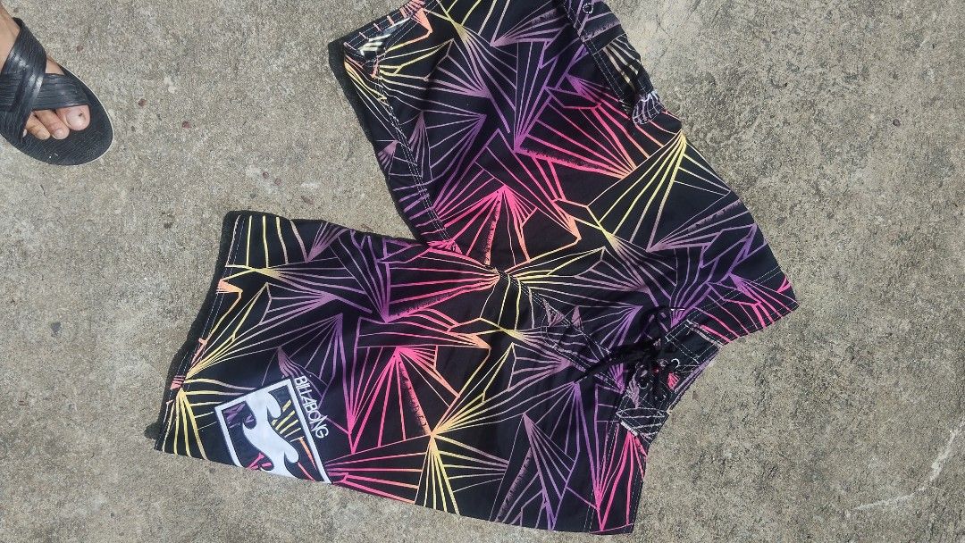 BILLABONG BOARD SHORT🌊 (Category: Shorts) located in Cavite. Submitted by thriftplip (Listing ID 1465963616, Image 3). Description: .