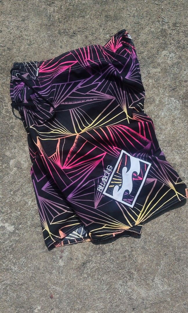 BILLABONG BOARD SHORT🌊 (Category: Shorts) located in Cavite. Submitted by thriftplip (Listing ID 1465963616, Image 1). Description: .
