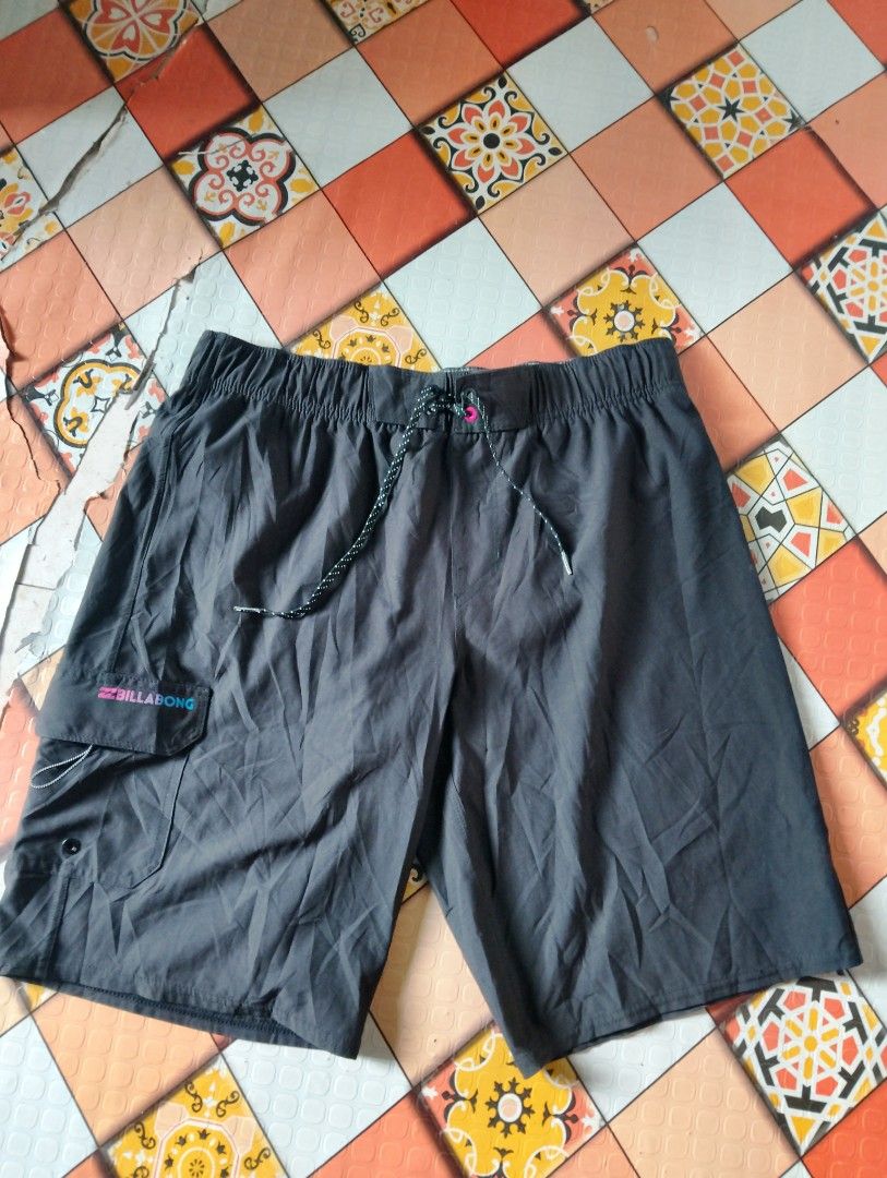 Billabong board short (Category: Swim Trunks & Board Shorts) located in Iloilo. Submitted by silverowl.f96a66 (Listing ID 1466096748, Image 2). Description: size 32 length 22.