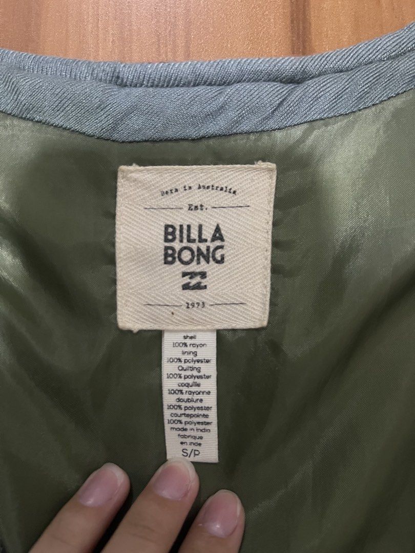 Billabong Quilted Embroidered Boho Jacket Size S (Category: Coats, Jackets and Outerwear) located in Manila. Submitted by icaricsz_szs (Listing ID 1466058977, Image 3). Description: - Brand: Billabong - Size: Small (Made in India) - Color: Muted sage green with olive lining - Design: Open front quilted jacket with vibrant pink, purple, and yellow floral embroidery on the back, shoulders, and cuffs - Material: 100% Rayon shell, 100% Polyester lini