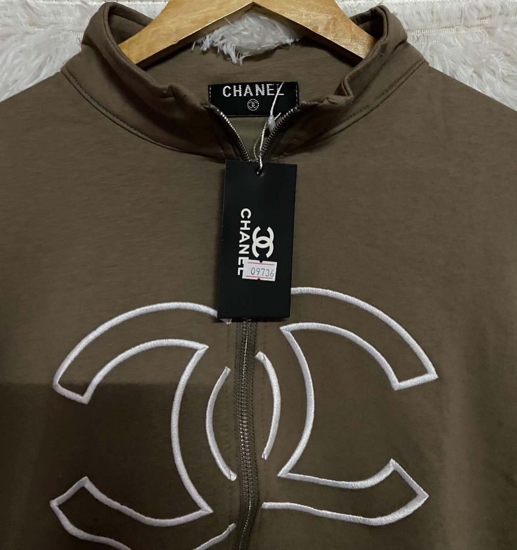 Bkk brandnew top (Category: Sets or Coordinates) located in Manila. Submitted by gutierrez23265 (Listing ID 1465092512, Image 2). Description: BKK BRANDNEW top in a neutral taupe shade. Short-sleeve zip- SIZE FREESIZE M L XL no return no exchange MINE NOW PAY NOW ADD SF NO COP OR COD PAYMENT FIXXXXX PRICCCEEEE NO RESERVATION NON NEGOTIABLE PASSSS SA MGA BAARRRAAATTT below puhunan sale sa makakapagpay lang agad.