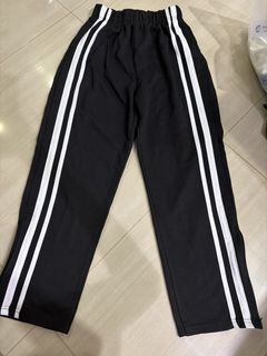 (Category: ) located in . Submitted by morningshopping (Listing ID 1466062665, Image 1). Description: .