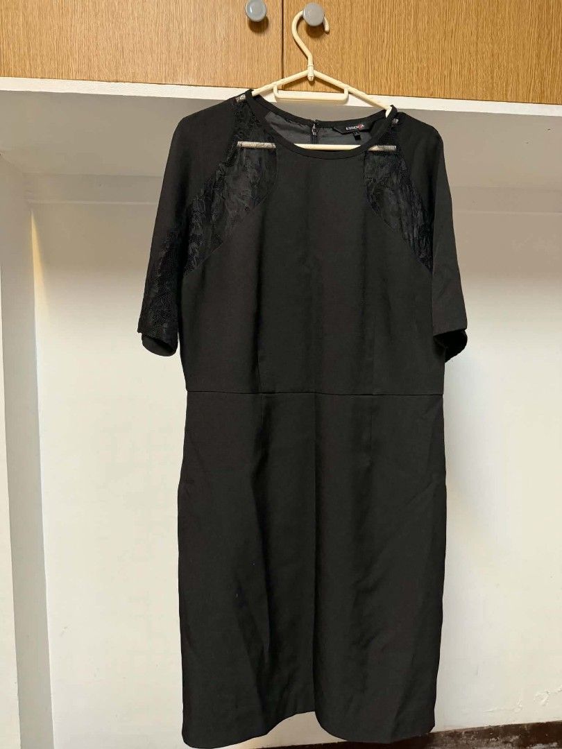 Black Dress (Category: Dresses) located in Manila. Submitted by atozstuff (Listing ID 1466113044, Image 1). Description: .