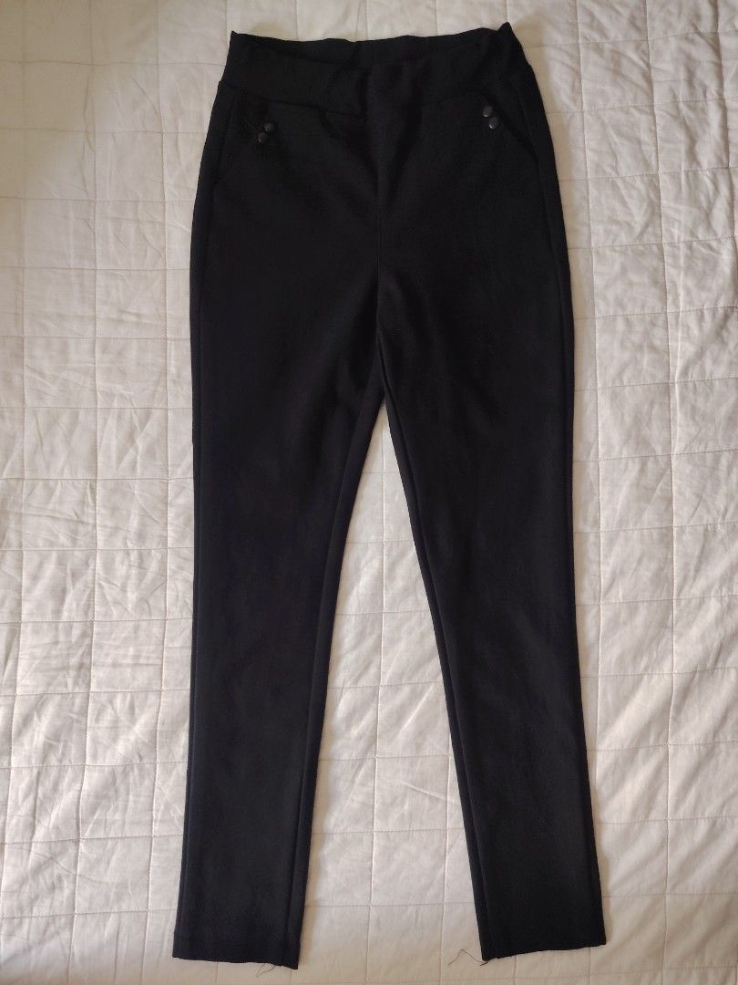 Black High-Waisted Treggings (Category: Jeans) located in Tarlac. Submitted by your_finds (Listing ID 1466031905, Image 1). Description: Description: - Color black - 2 pockets Condition: 10/10 / Excellent condition Medida size (inch) Waist: 24-26 Length: 35.5.