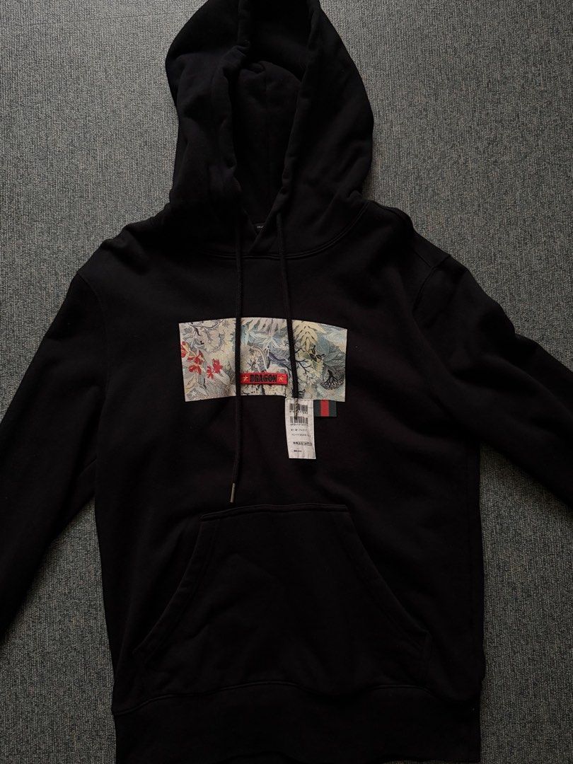 black hoodie (Category: Coats, Jackets and Outerwear) located in Rizal. Submitted by wornbyparis (Listing ID 1466028514, Image 2). Description: .