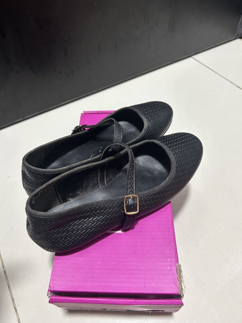 Black Mary Jane Flats Size 6 / 36 (Category: Flats & Sandals) located in Cabiao. Submitted by ninaaaaaaahhh (Listing ID 1466075940, Image 2). Description: - Color & Style: Black woven texture with a stylish buckled strap - Size: US 6 / EUR 36 - Condition & Packaging: Brand new vibe, comes with original box - Design: Easy slip-on style - Best For: Daily wear, school, or casual outings.