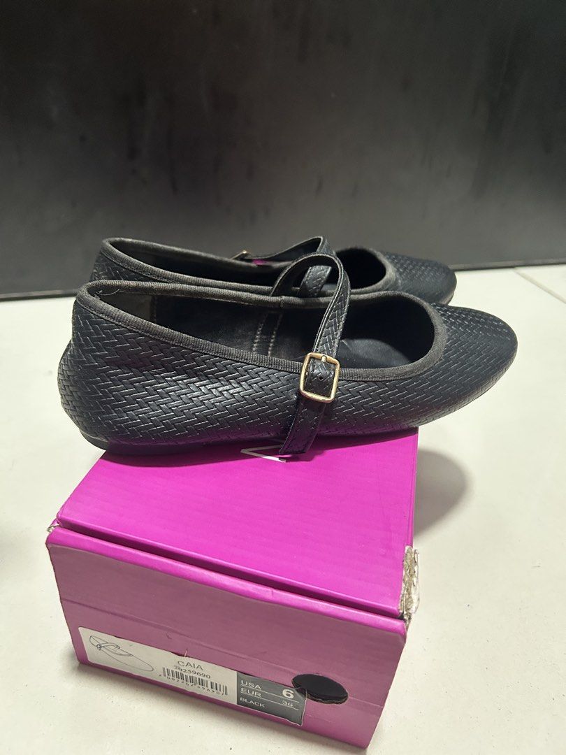 Black Mary Jane Flats Size 6 / 36 (Category: Flats & Sandals) located in Cabiao. Submitted by ninaaaaaaahhh (Listing ID 1466075940, Image 3). Description: - Color & Style: Black woven texture with a stylish buckled strap - Size: US 6 / EUR 36 - Condition & Packaging: Brand new vibe, comes with original box - Design: Easy slip-on style - Best For: Daily wear, school, or casual outings.