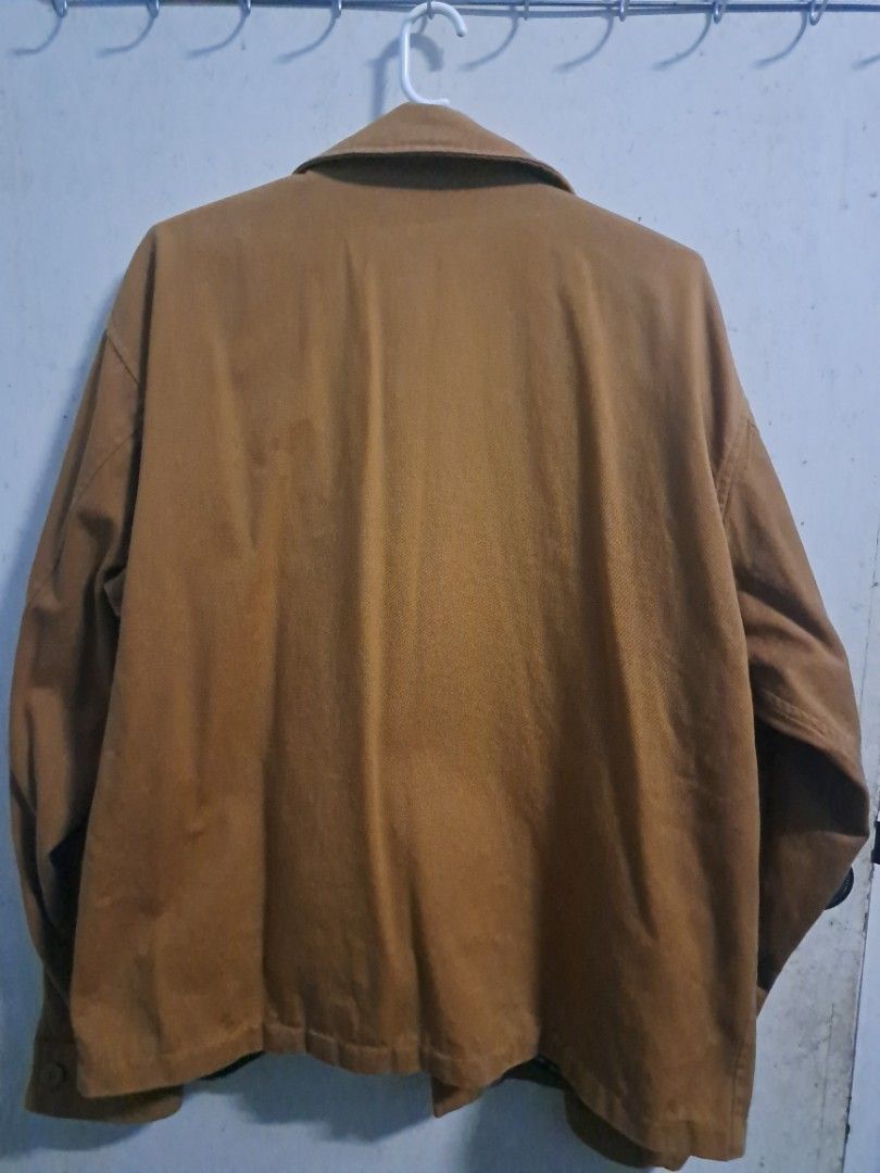 Blouson Jacket (Category: Coats, Jackets and Outerwear) located in Calamba. Submitted by eboyshop (Listing ID 1466066212, Image 3). Description: Size: 25x20 Material: Canvas.