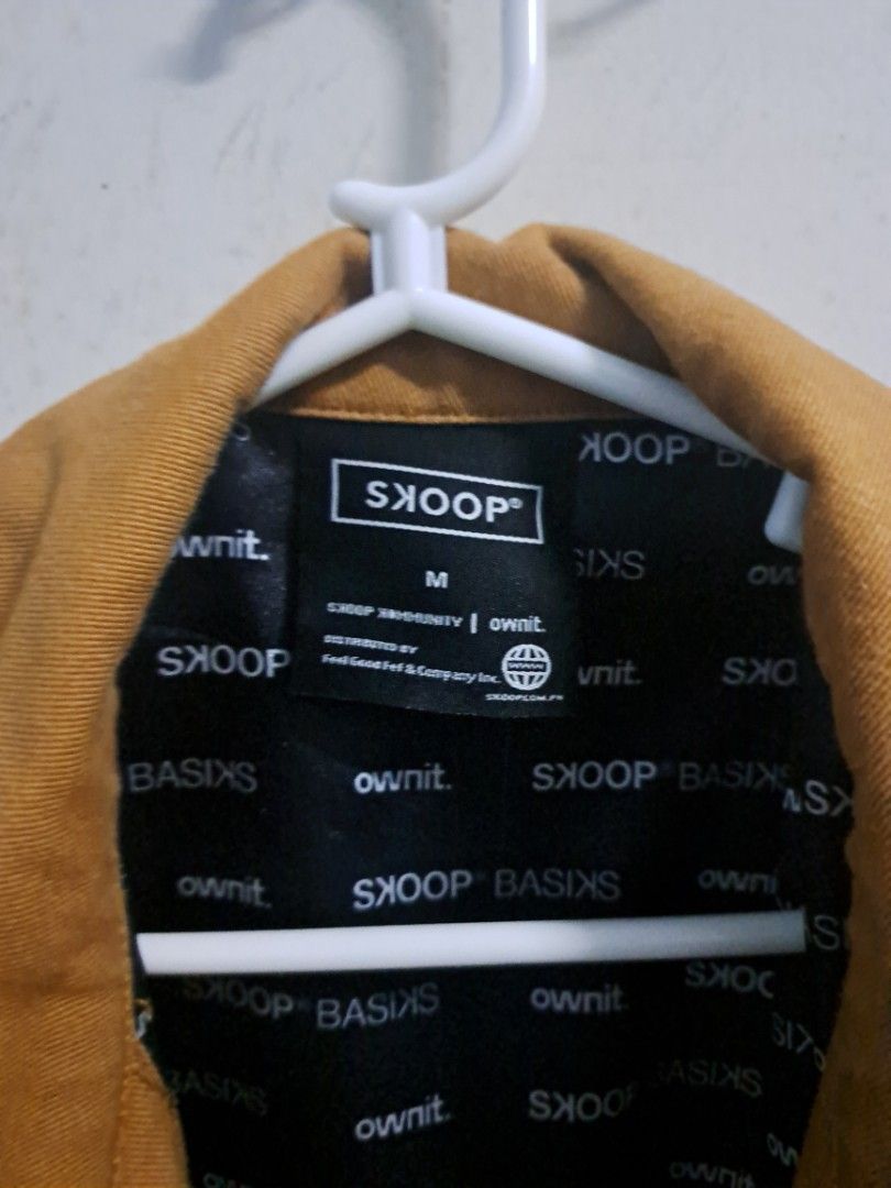 Blouson Jacket (Category: Coats, Jackets and Outerwear) located in Calamba. Submitted by eboyshop (Listing ID 1466066212, Image 2). Description: Size: 25x20 Material: Canvas.
