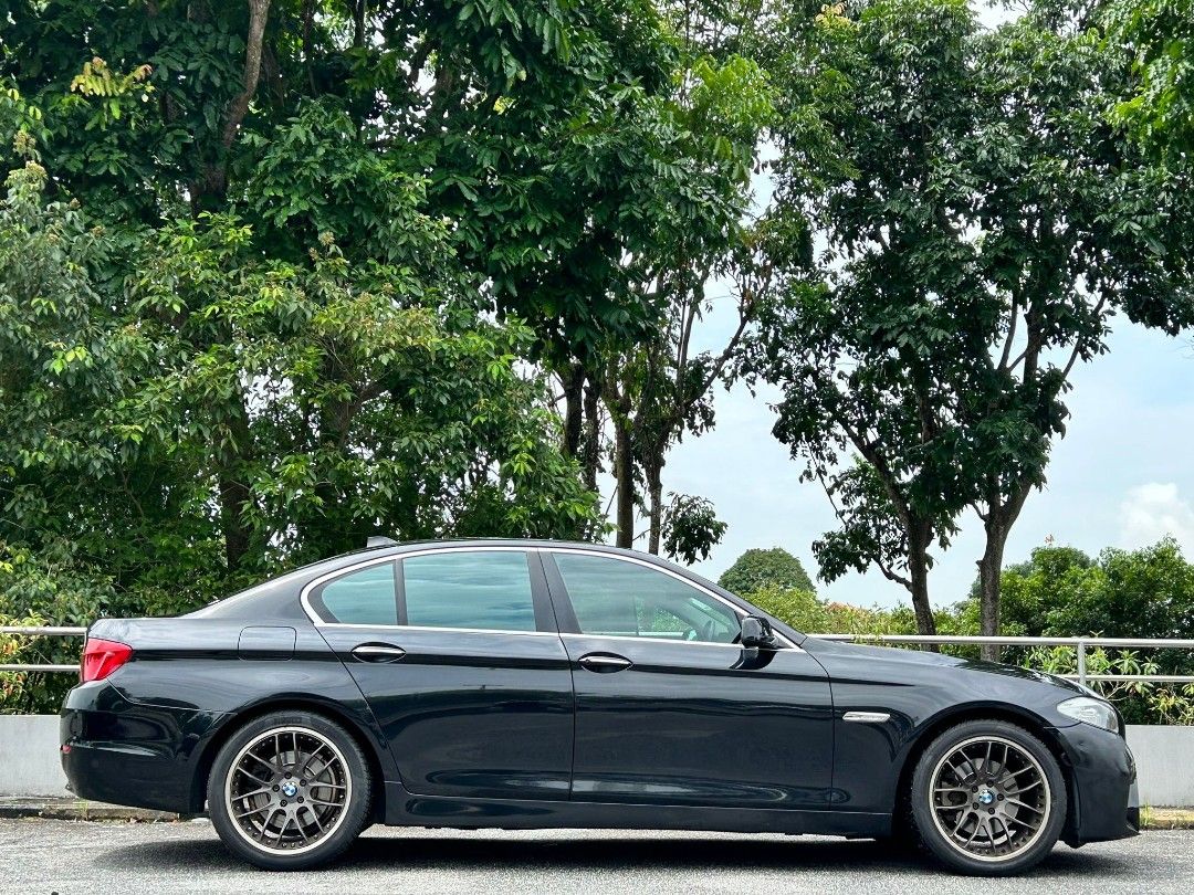 BMW 5 Series Sedan 523i 2.5 Highline Sunroof (A) (Category: Used Cars) located in Singapore. Submitted by civicdiablo22 (Listing ID 1465988821, Image 3). Description: Selling off as need to downgrade ride for the family. Price slight negotiable for serious buyer. Or C.O.I. option applicants will be accessed before confirming. Lawyer would be engaged for transparency. Security deposit : $2,000 Mthly : $2,000 inclusive road tax/policy/inspection.