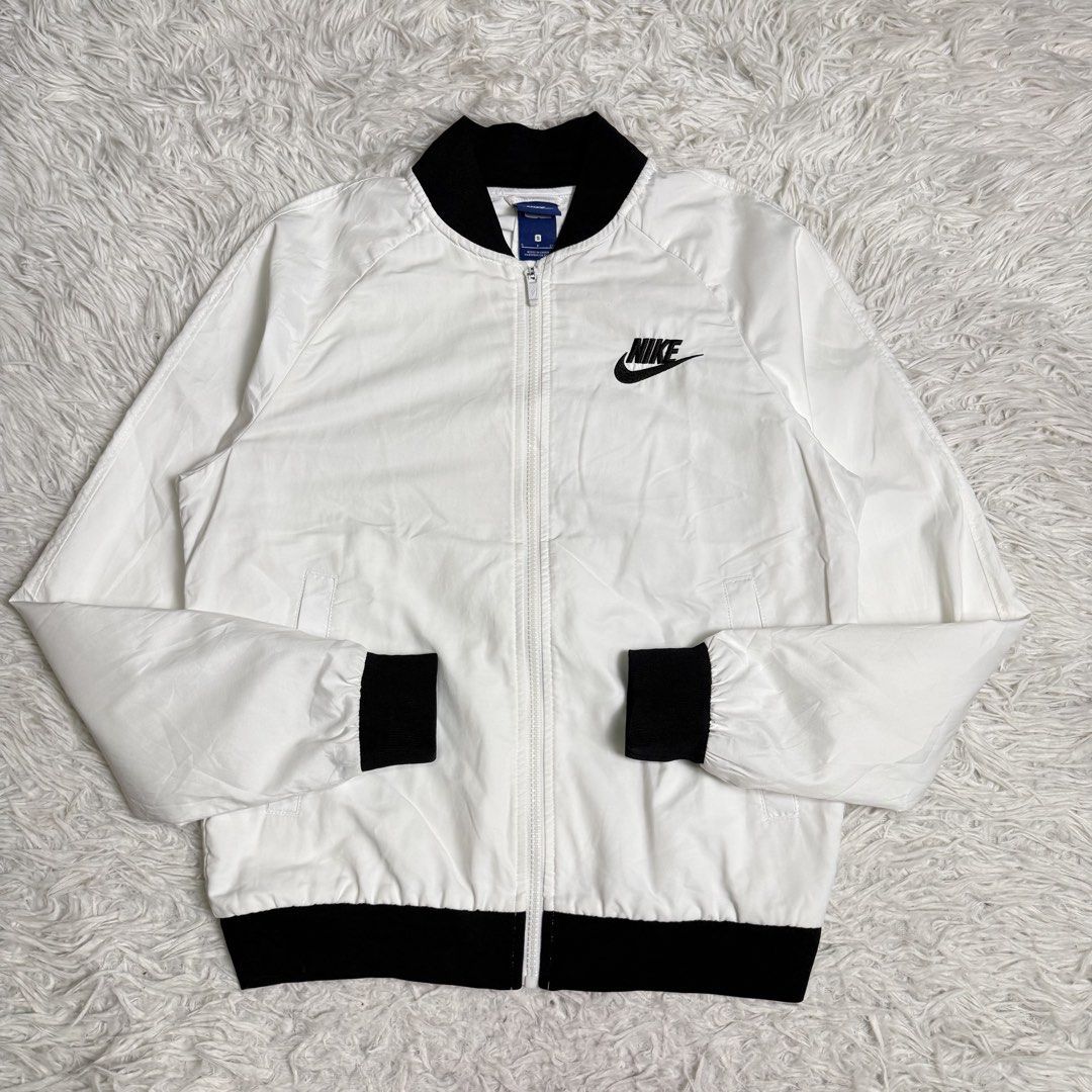 Bomber type (Category: Coats, Jackets and Outerwear) located in Baguio. Submitted by sellingtonshop (Listing ID 1466062783, Image 1). Description: s10. Nyki bomber jacket Size: S Dimes: 25*20.5 Condition: good as new Issue: none Grab: 980.