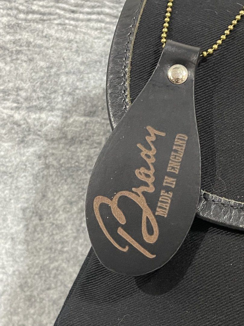 brady (Category: Sling Bags) located in Calamba. Submitted by thriftingoverload (Listing ID 1466083418, Image 3). Description: plus shipping fee.