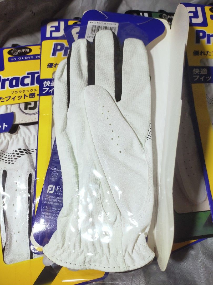 BRAND NEW Golf gloves (Category: Golf) located in Pasay City. Submitted by 22aileen (Listing ID 1466020029, Image 3). Description: BRAND+NEW++sealed,+Japan+made FJ+PracTex+7pcs+++WeatherSof+1pc Size+26+-+Right+Hand.