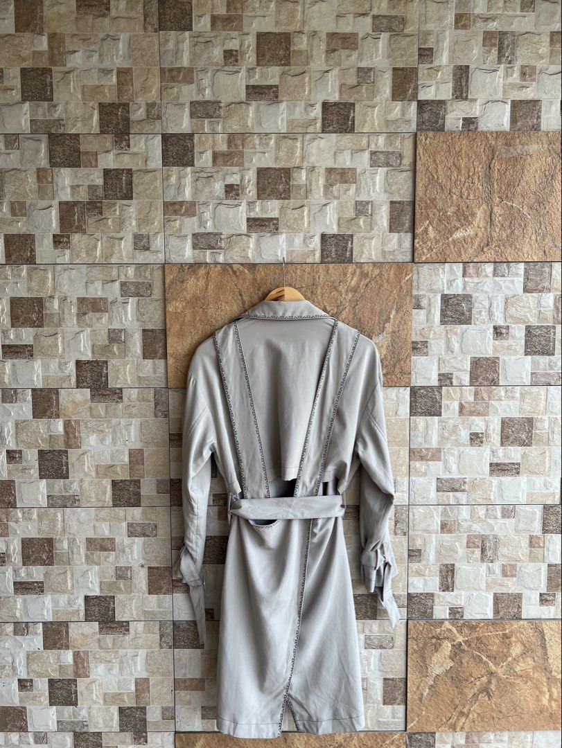 BRANDNEW INITIAL - CONTRAST STITCHING DESIGN TRENCH COAT (Category: Coats, Jackets and Outerwear) located in Bacolod City. Submitted by timelessbyjosh (Listing ID 1466080368, Image 2). Description: BEST FOR COLD WEATER OUTFITS SIZE : 160 / 80A ACTUAL COLOR : GREY & BLACK COLOR RATE : 10 OUT OF 10 CONDITION : BRANDNEW MATERIAL : MADE IN : FLAWS : NONE DIMENSIONS LENGTH - 38 WIDTH ( ARMPIT TO ARMPIT ) - 18. 5 WAIST - 30 ( ADJUSTABLE / BELTED ) MEAS
