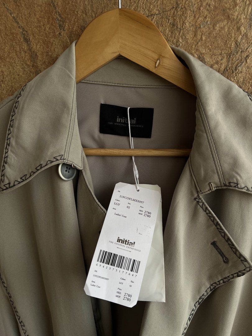 BRANDNEW INITIAL - CONTRAST STITCHING DESIGN TRENCH COAT (Category: Coats, Jackets and Outerwear) located in Bacolod City. Submitted by timelessbyjosh (Listing ID 1466080368, Image 3). Description: BEST FOR COLD WEATER OUTFITS SIZE : 160 / 80A ACTUAL COLOR : GREY & BLACK COLOR RATE : 10 OUT OF 10 CONDITION : BRANDNEW MATERIAL : MADE IN : FLAWS : NONE DIMENSIONS LENGTH - 38 WIDTH ( ARMPIT TO ARMPIT ) - 18. 5 WAIST - 30 ( ADJUSTABLE / BELTED ) MEAS