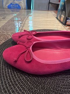 (Category: ) located in . Submitted by the_reloved_edit (Listing ID 1466006603, Image 1). Description: .