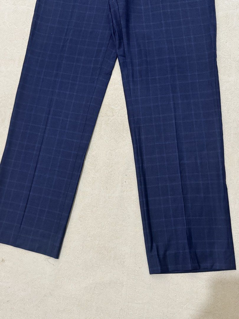 Brooks Brothers Trousers (Category: Trousers) located in Angeles City. Submitted by luigisells (Listing ID 1466130657, Image 2). Description: Size 36 Excellent Condition Issue/s: none * good as new MOP: Gcash or Bank Transfer Courier: J&t Express.