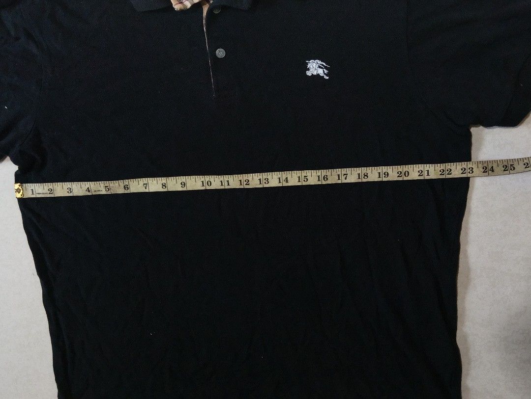 Burberry (Category: Luxury Apparel) located in Ajuy. Submitted by aljohndalumpines88 (Listing ID 1465974988, Image 3). Description: excellent condition.