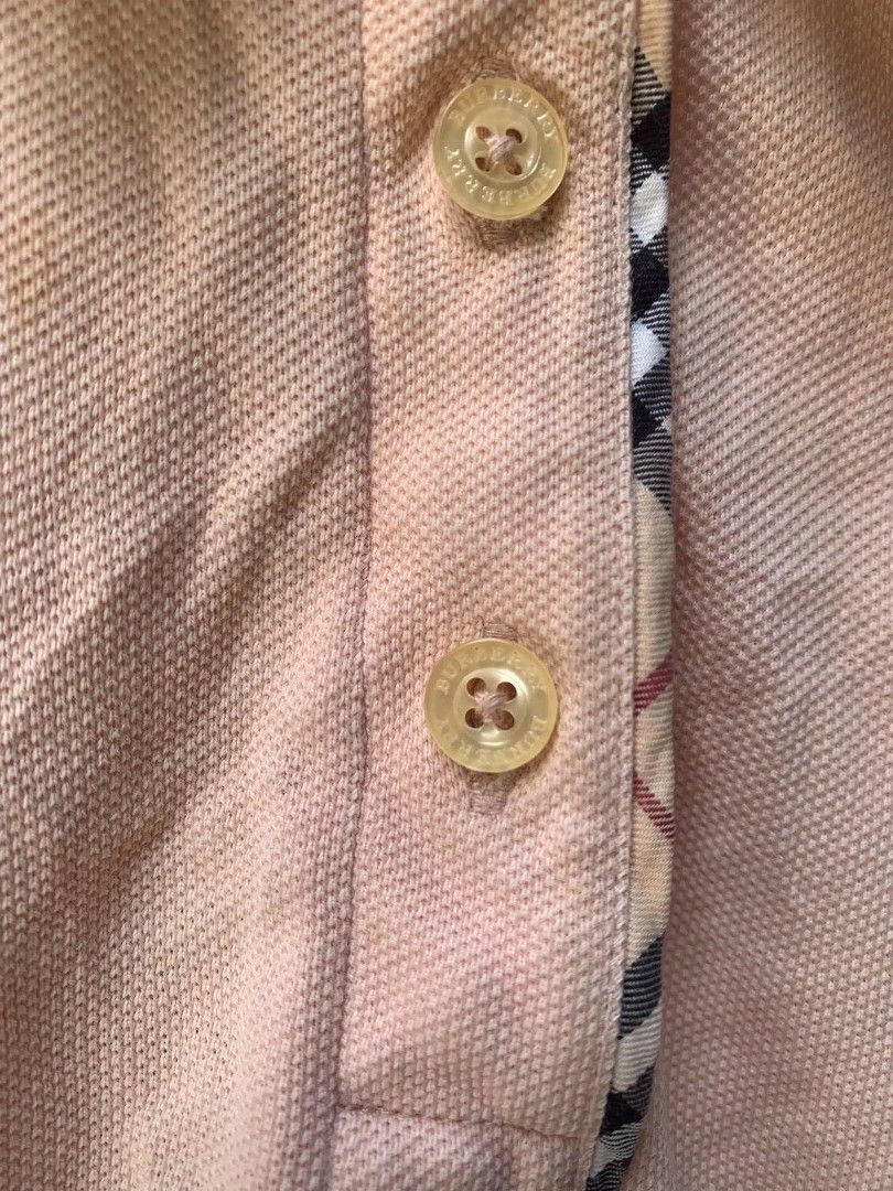 Burberry (Category: Blouses) located in Davao. Submitted by terrencefinds (Listing ID 1466135769, Image 3). Description: Excellent condition.