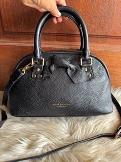 (Category: ) located in . Submitted by luxe_chic (Listing ID 1466119488, Image 1). Description: .