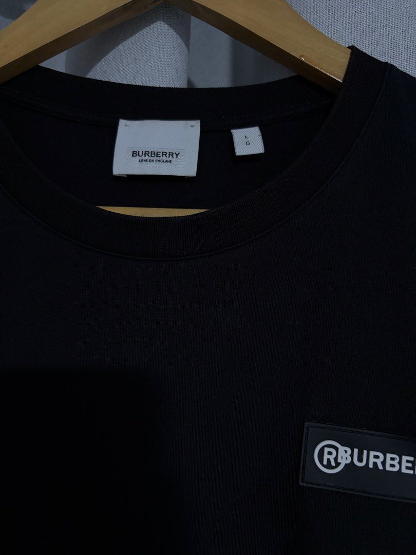 Burberry Vintage Logo Side Plaid Splicing Tee (Category: Tshirts & Polo Shirts ) located in Iloilo. Submitted by thethriftopia (Listing ID 1466087718, Image 2). Description: EXCELLENT CONDITION 🖤 SIZE: L COLOR RATE: 10/9.8 DIMES: W21 x L26 Wash and Wear Rewash if necessary Color may vary due to lighting Color rate indicated on description Disclaimer: Manage your expectations since this is a pre-loved item. Thank you so much. MOP GCASH and Bank T
