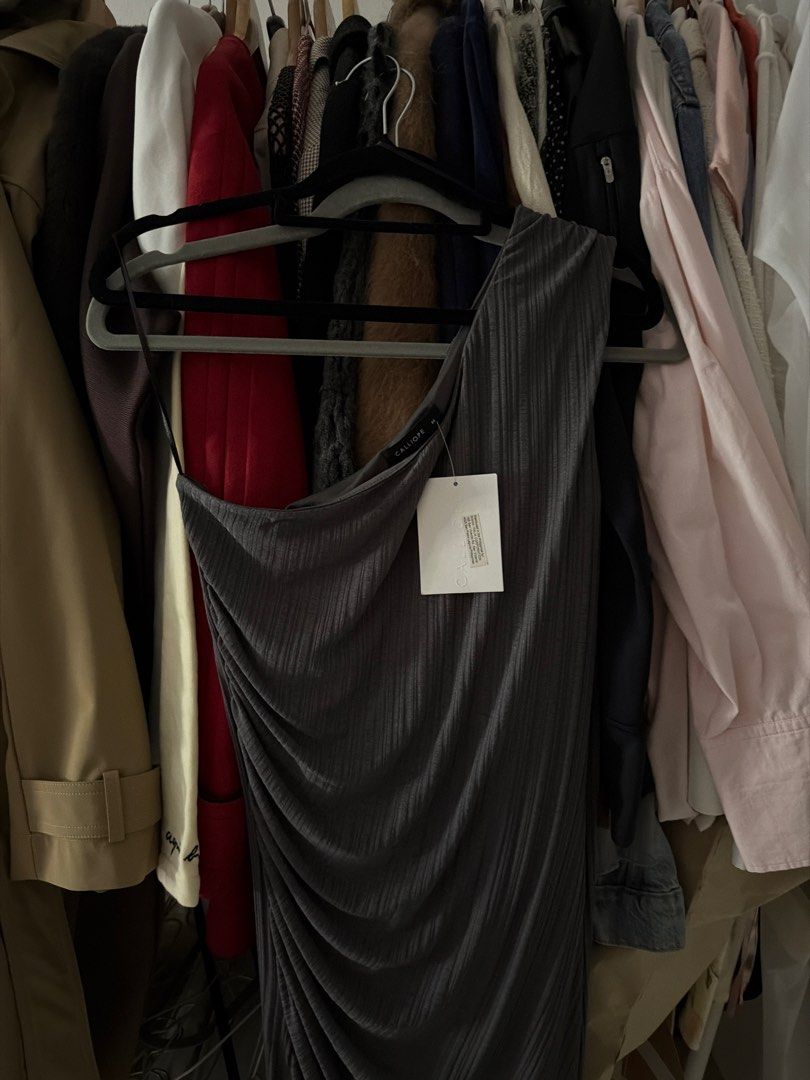 Calliope one sided dress (Category: Sleeveless) located in Las Pinas. Submitted by achee.mnl (Listing ID 1465975839, Image 2). Description: .