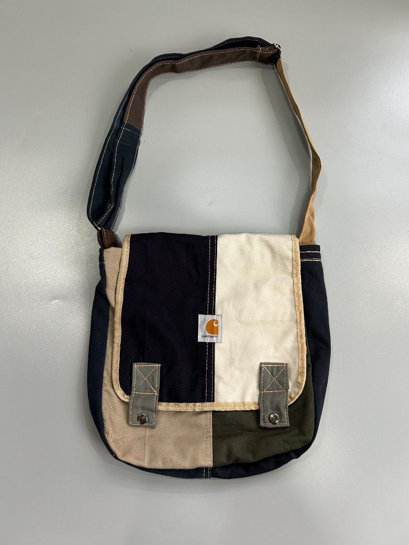 Carhart rework crossbody bag (Category: Belt bags, Clutches and Pouches) located in Santa Rosa. Submitted by _ba_mo_si_ (Listing ID 1466028193, Image 1). Description: Plus sf Dm.
