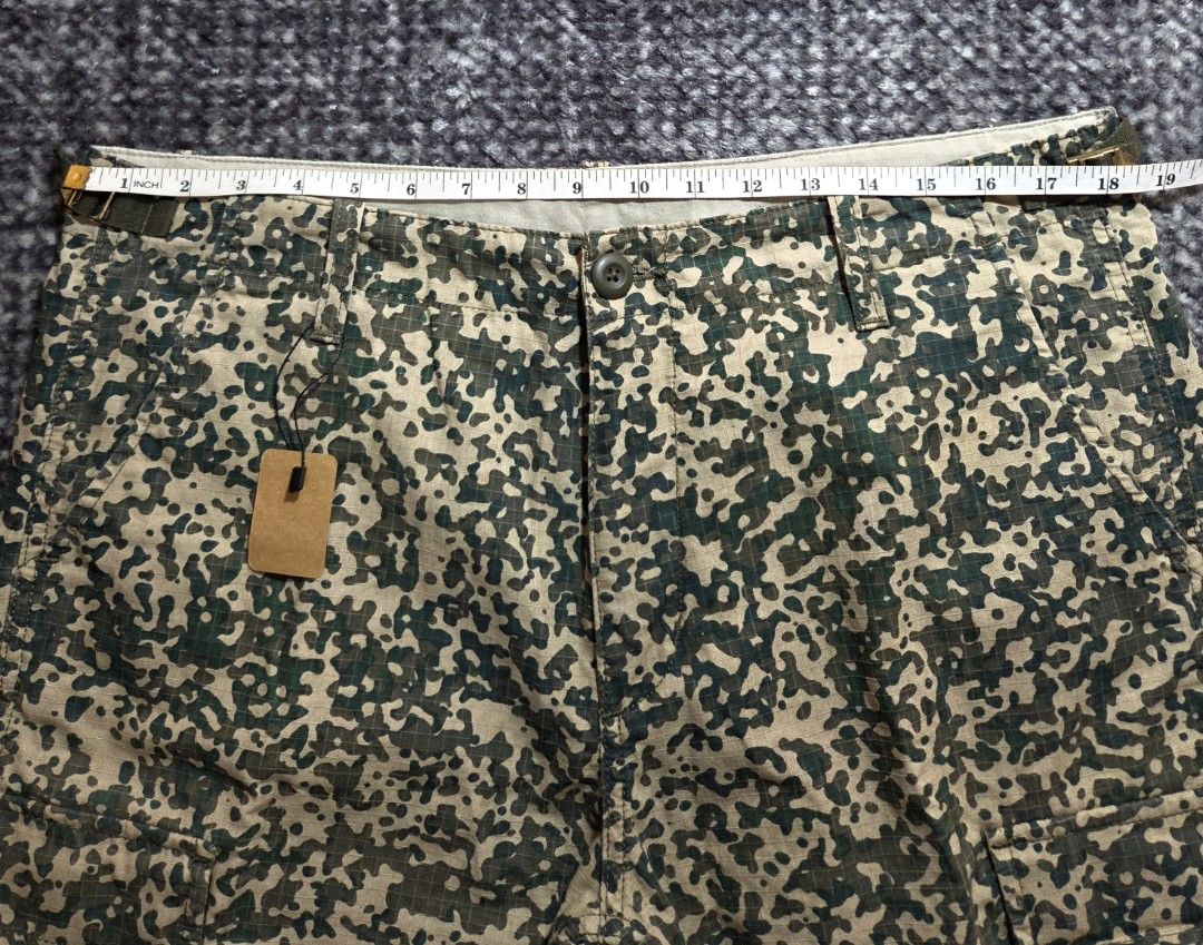 CARHARTT Avaition SHORT (Category: Activewear) located in Cebu City. Submitted by VeraLaizza (Listing ID 1466046611, Image 2). Description: CARHARTT Aviation SHORT Size:34 to 36 Fits Excellent condition 📩 Thank you..