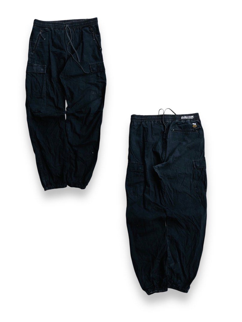 Carhartt Wip Cargo Jogger Pants (Category: Joggers) located in Angeles City. Submitted by wwdrip (Listing ID 1466015621, Image 1). Description: CARHARTT WIPP CARGO JOGGER PANTS♻️ waist : 36-40 length : 43 leg open : 6.5-8 color rate : 9.5/10 | excellent issue : no issue | check details ₱850.